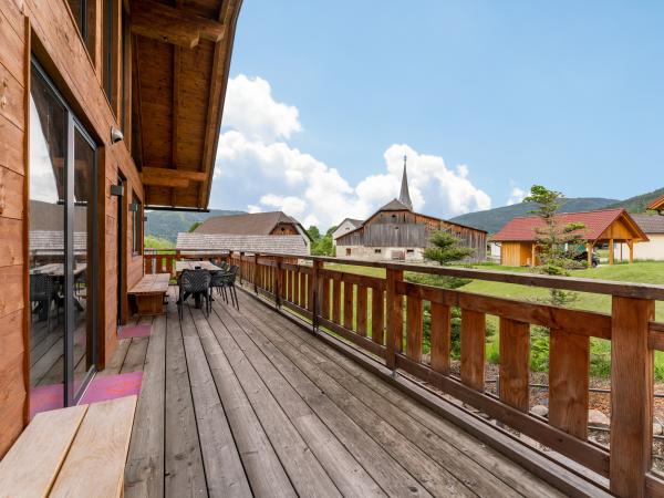 Villa photo 2