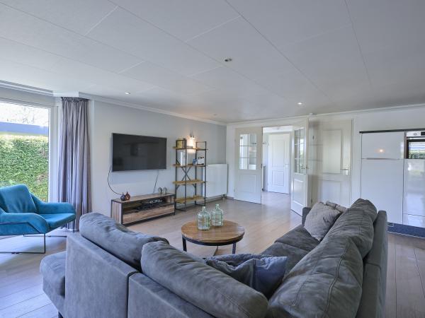 Villa photo 4