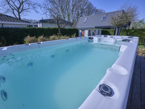 Villa photo 2