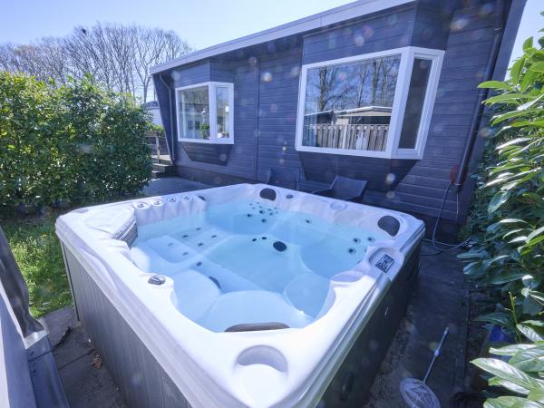 Villa photo 2
