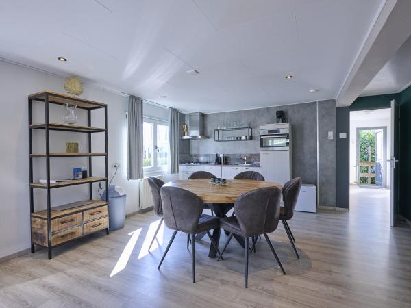 Villa photo 4