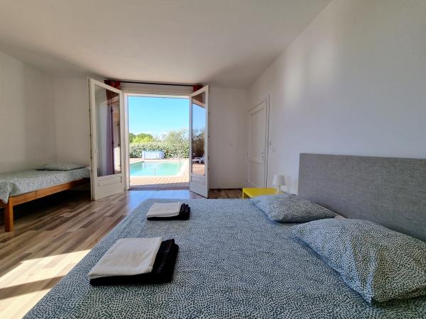 Villa photo 3