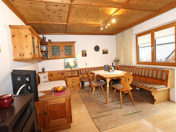 Villa photo 2