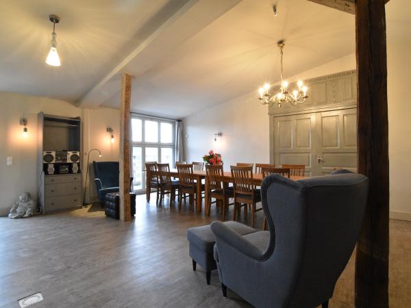 Villa photo 3