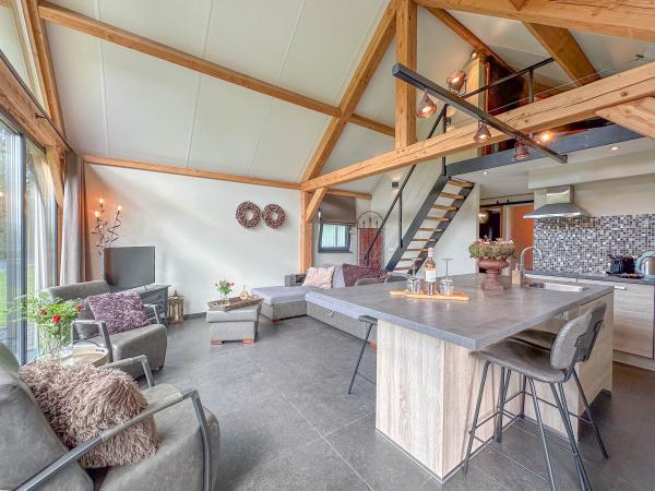 Villa photo 4