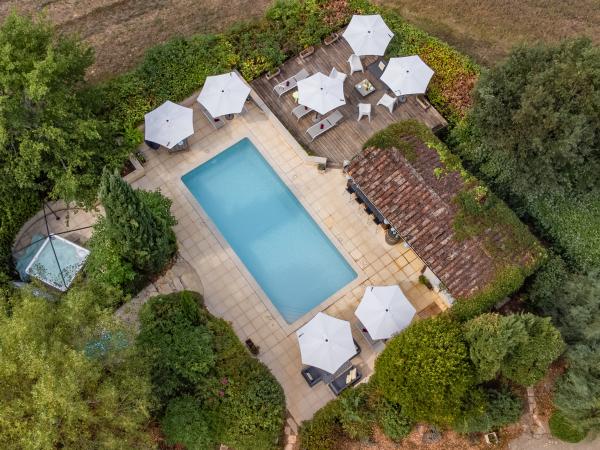 Villa photo 2