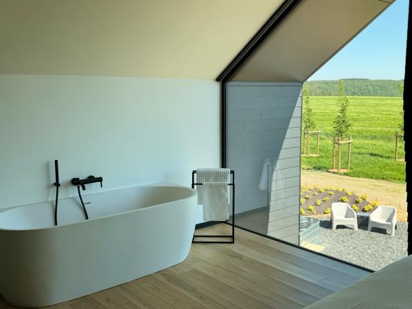Villa photo 3