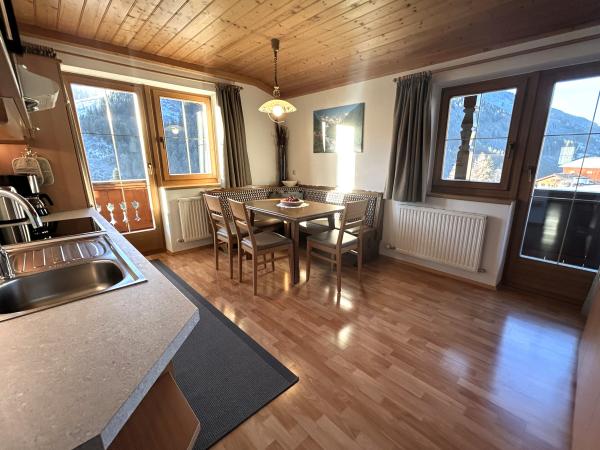 Villa photo 3