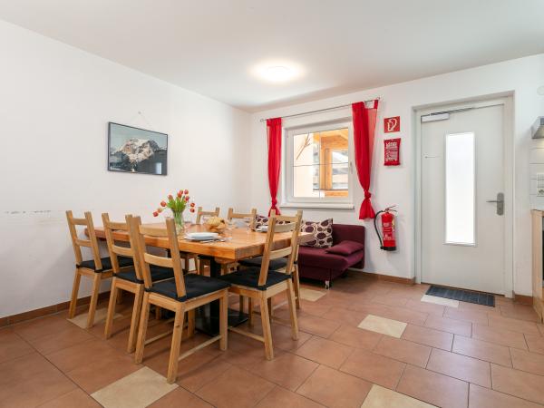 Villa photo 3