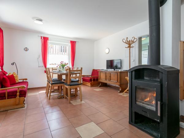 Villa photo 3