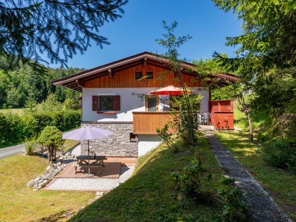 Villa photo 2