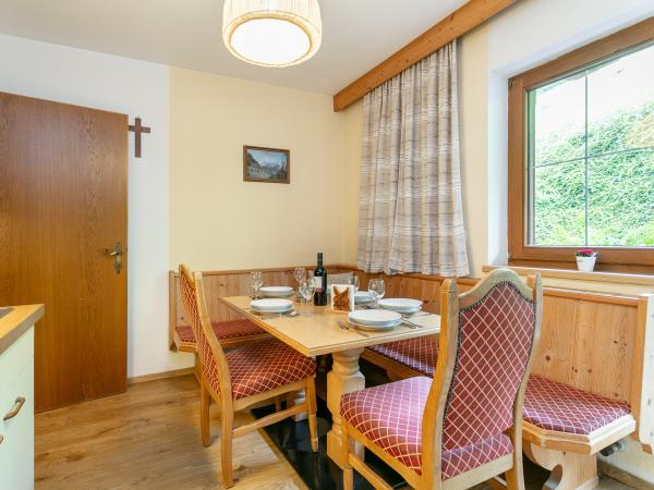 Villa photo 3