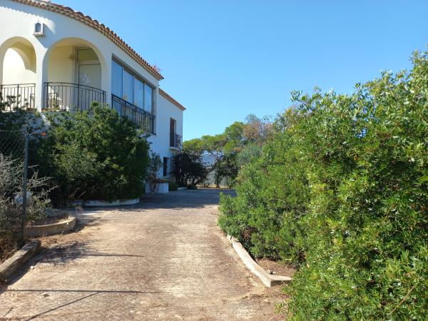 Villa photo 5