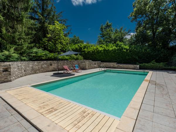 Villa photo 2