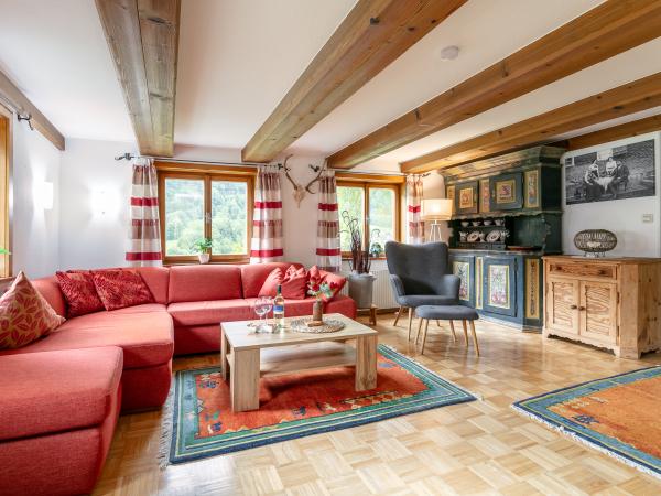 Villa photo 3