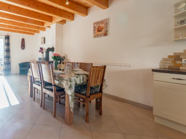 Villa photo 4