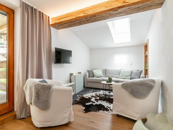 Villa photo 3