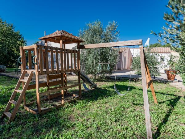 Villa photo 3
