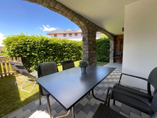 Villa photo 2