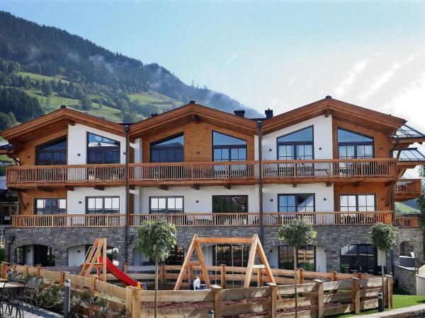 Villa photo 2