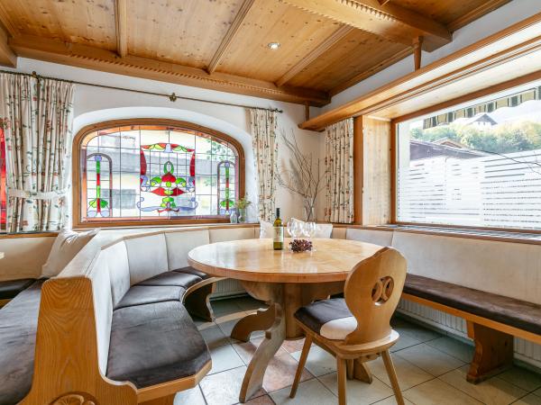 Villa photo 3