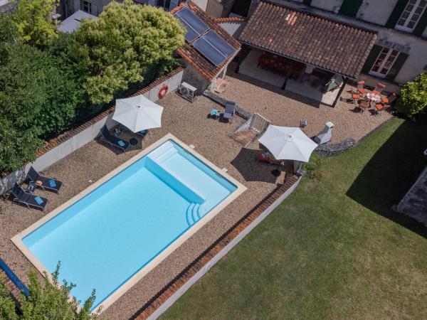Villa photo 2