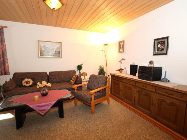 Villa photo 2
