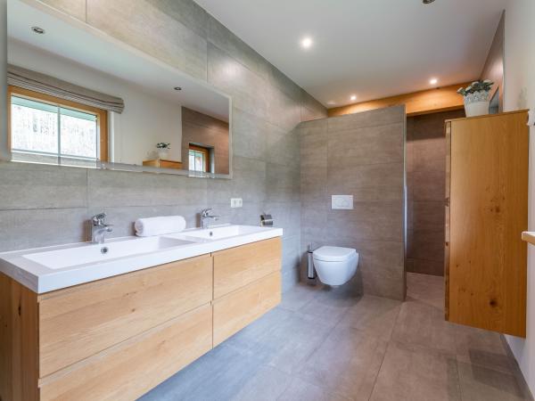 Villa photo 4
