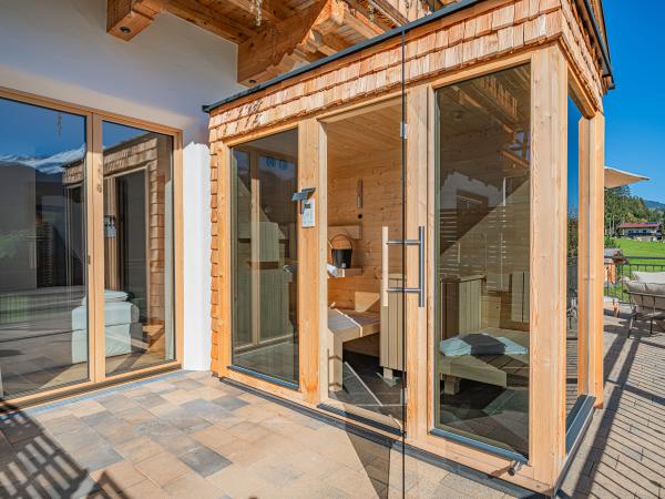 Villa photo 3