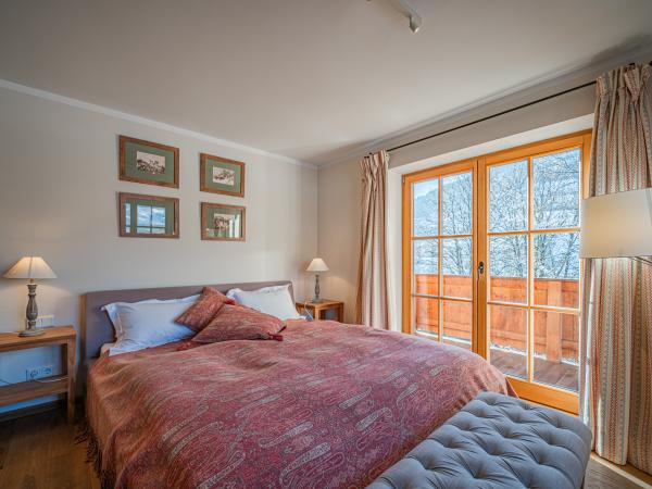 Villa photo 2