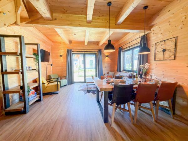 Villa photo 2