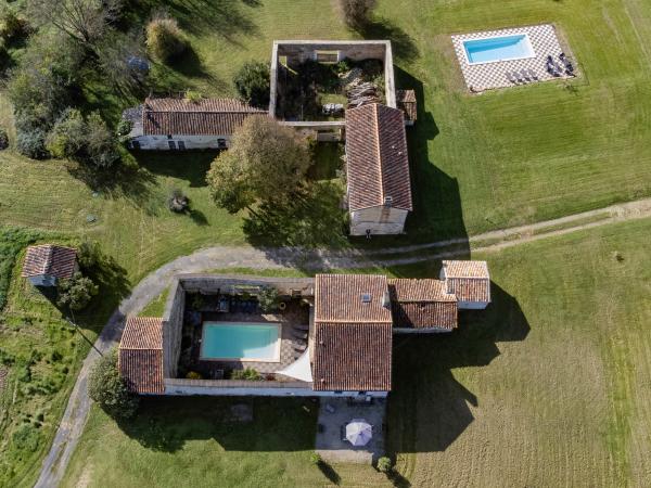 Villa photo 2