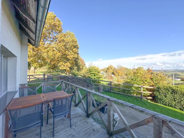 Villa photo 3