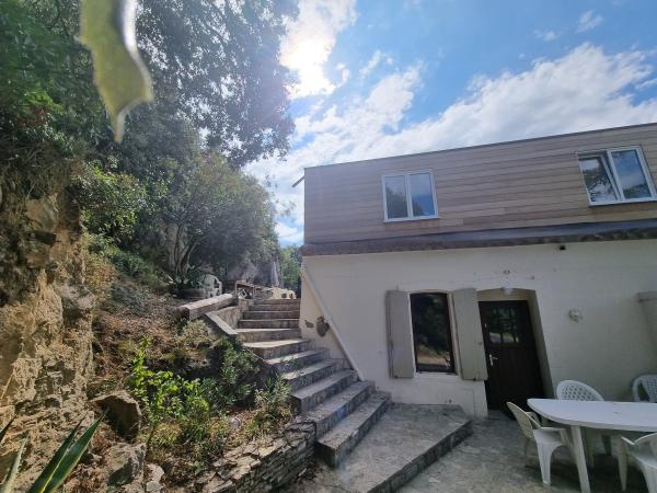 Villa photo 2