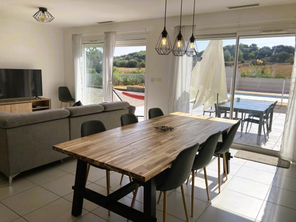 Villa photo 3
