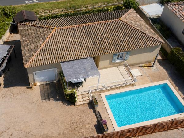 Villa photo 2