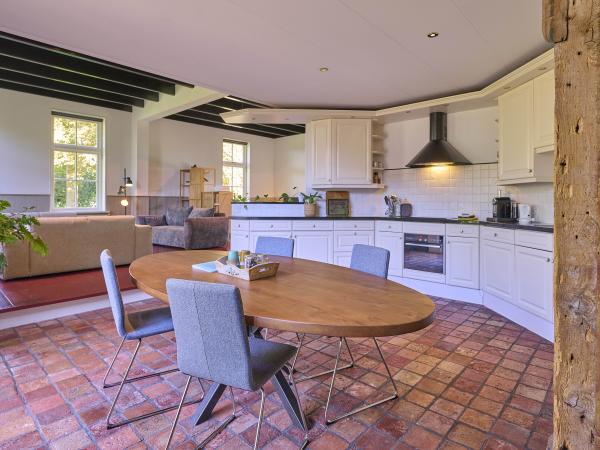 Villa photo 4