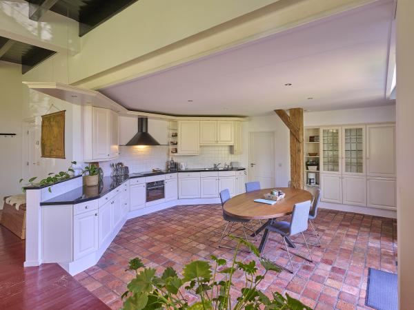 Villa photo 3