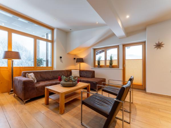 Villa photo 2