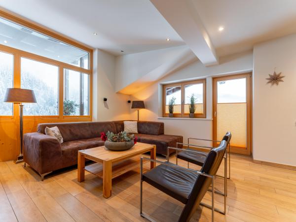 Villa photo 2