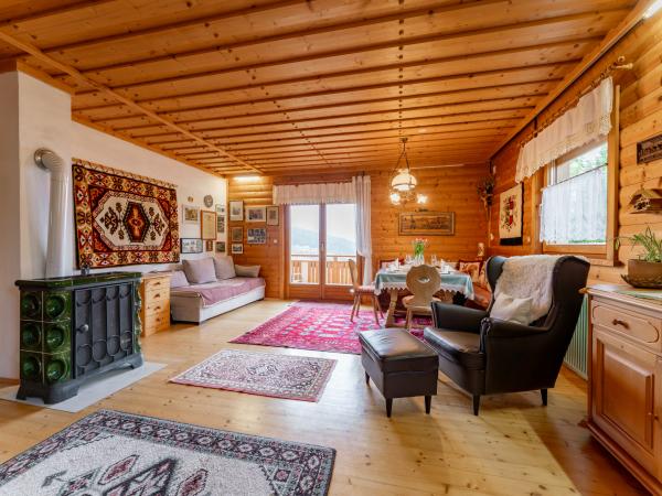 Villa photo 3