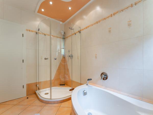Villa photo 5