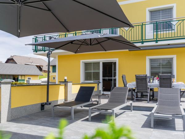 Villa photo 2
