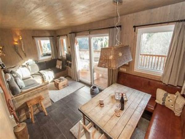 Villa photo 3