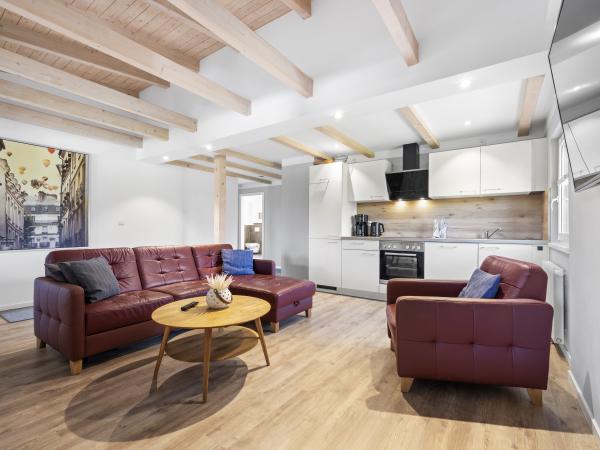 Villa photo 2