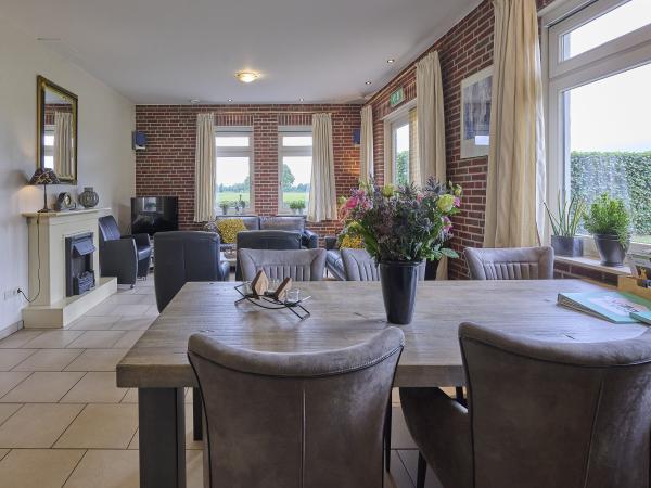 Villa photo 4