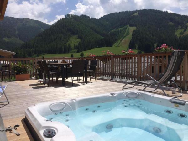 Villa photo 2