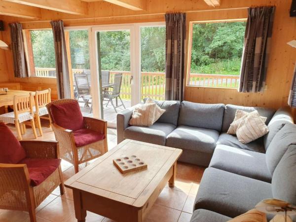 Villa photo 3