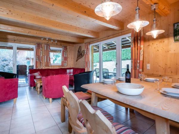 Villa photo 3