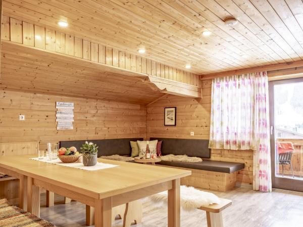 Villa photo 2